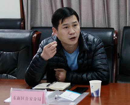 說明: 。。